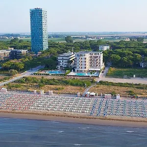jesolopalace-hotel-aparthotel.hotelinveneto.com/